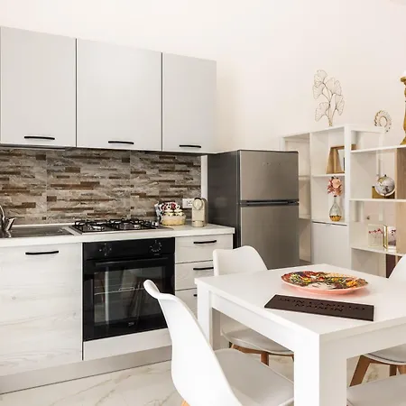 Don Camillo Maison *